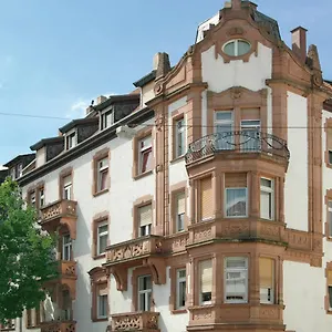 Aparthotel Budgetrooms - Private Rooms&kitchen Im Souterrain